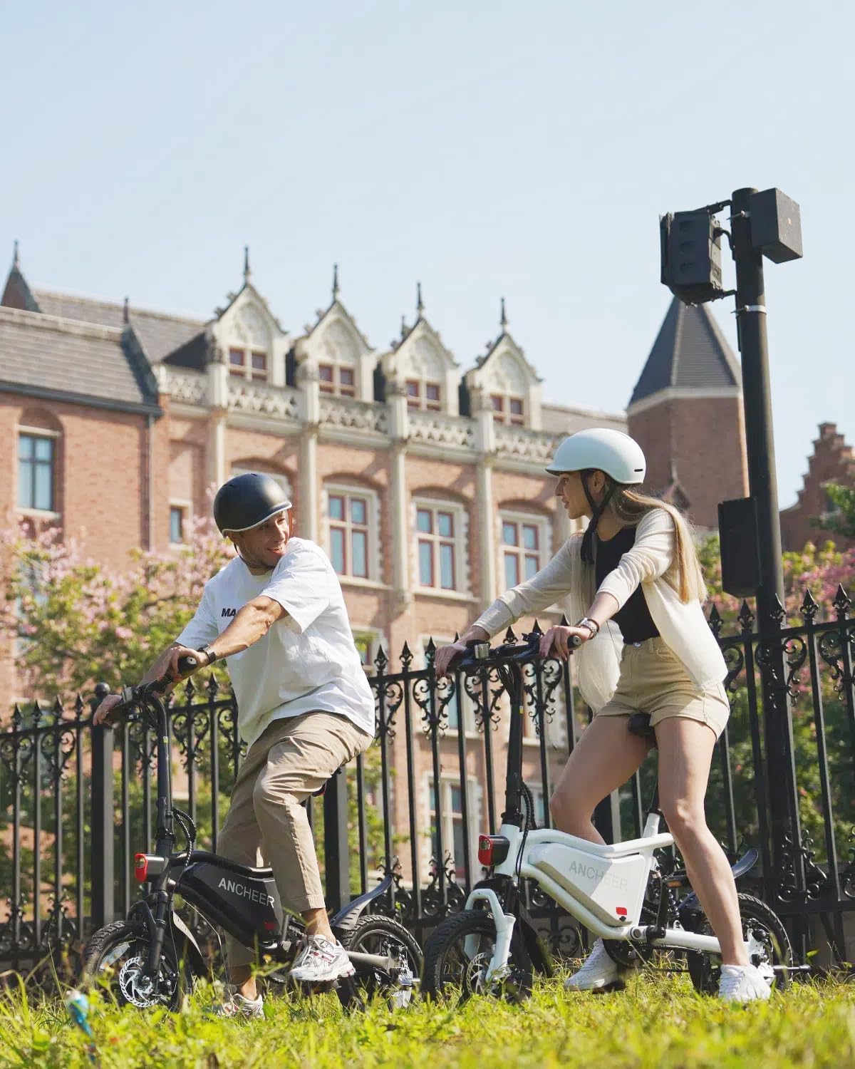 14-Inch Folding Electric Bike for Adults & Teens – Compact City E-Bike with Triple Suspension and Cruise Control