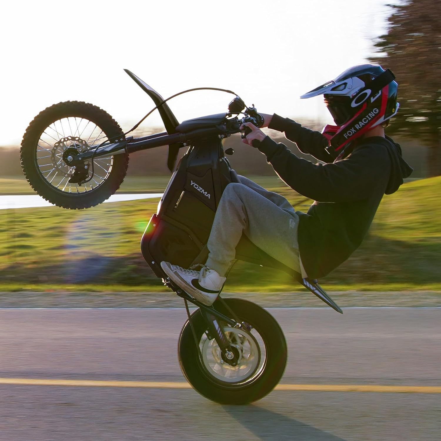 2600W Electric Dirt Bike for Teens & Adults – 40 MPH Off-Road E-Motorcycle with Hydraulic Brakes & Full Suspension
